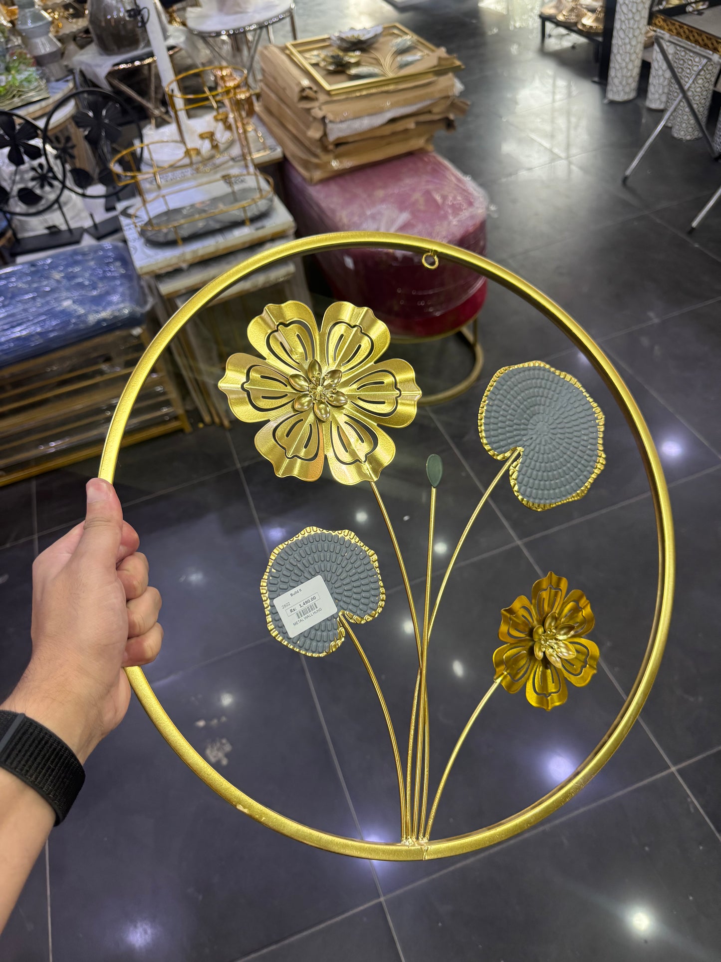Golden Bloom Circle – Luxury Metal Wall Art