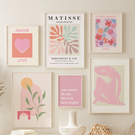 GIRLISH ROOM ART FRAMES – 6 PANEL SET