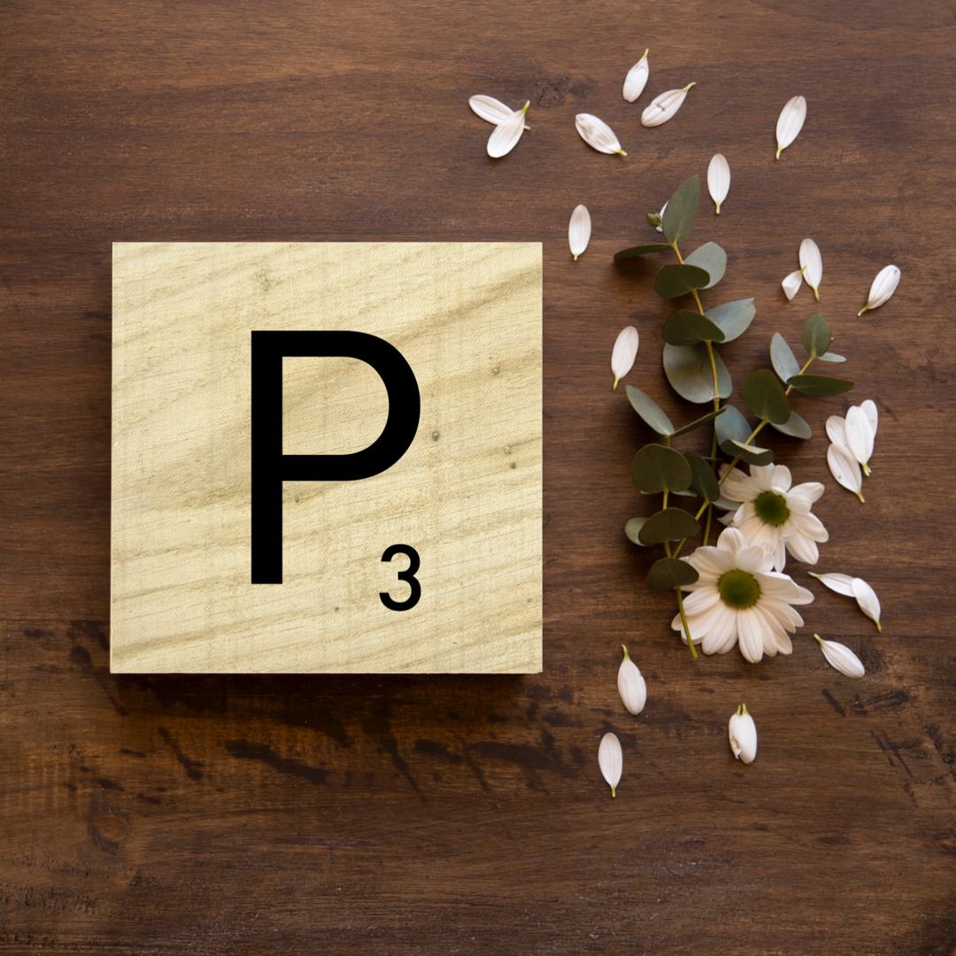 SCRABBLE LETTER “P“